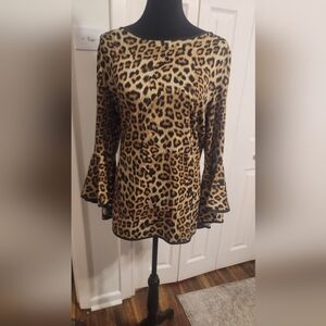 Coco Bianco XL EUC animal print blouse with flounce sleeve.